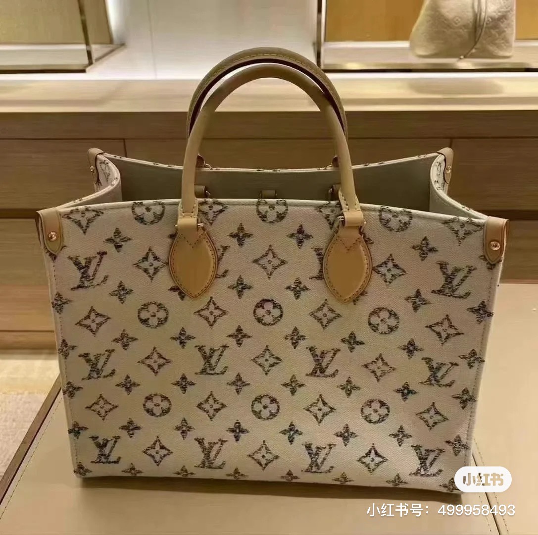 Louis Vuitton Shopping Bags